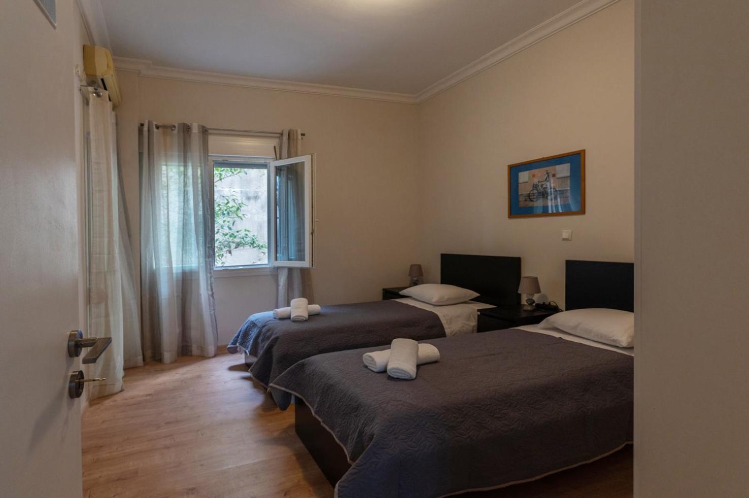 Entire Apt, 2 Bdrm, City Center Athens Luaran gambar
