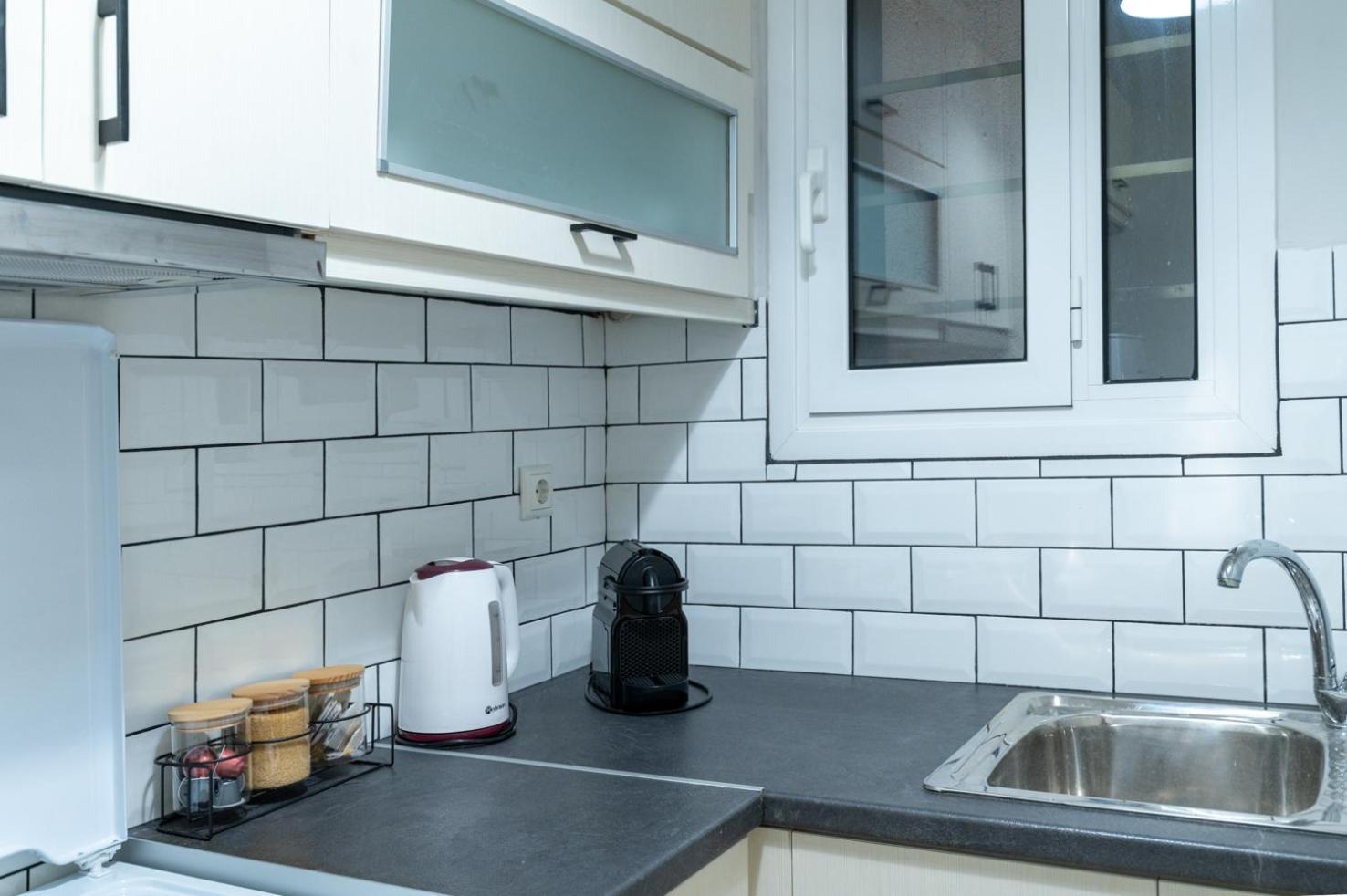Entire Apt, 2 Bdrm, City Center Athens Luaran gambar